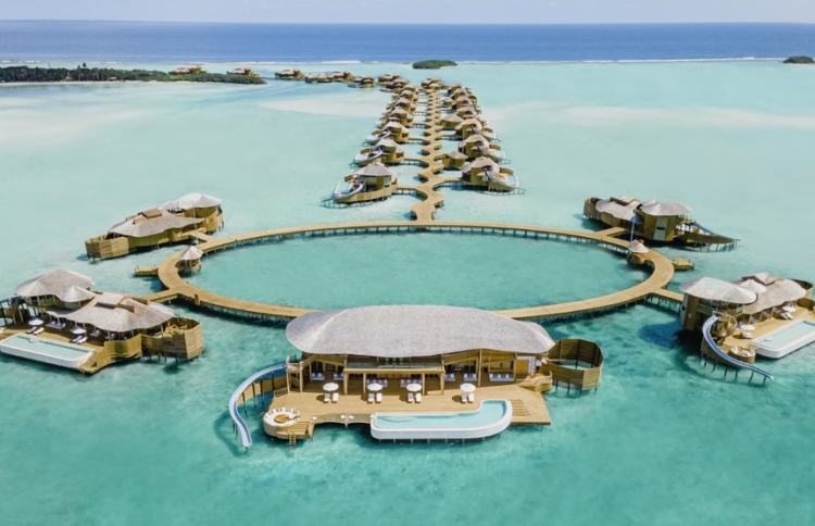 މި ރީތިކަން ނިސްބަތްވަނީ "ސޮނެވާ ޖާނީ ޗެޕްޓާ ޓޫ"އަށް