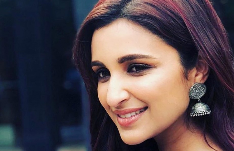 ޕަރިނީތީ އަކީ "އެނިމަލް" ގައި ރަންބީރްގެ އަންހެނުން