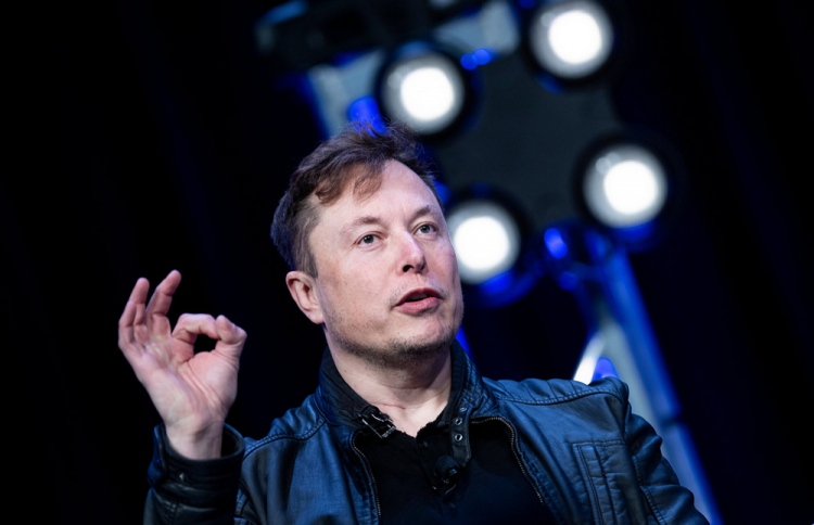 މުއްސަނދިކަމުން އީލޮން އަށް އާ ރެކޯޑެއް