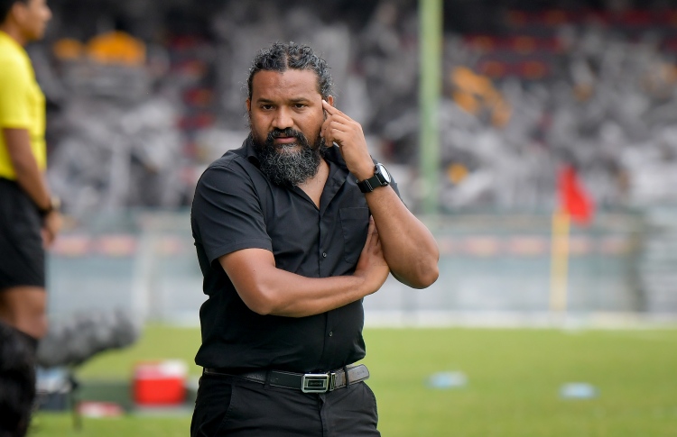 ގްރީން އަޑިއަޅާލައިފި، ކޯޗު ބުނަނީ ޒިންމާ ނަގާ ކަމަށް