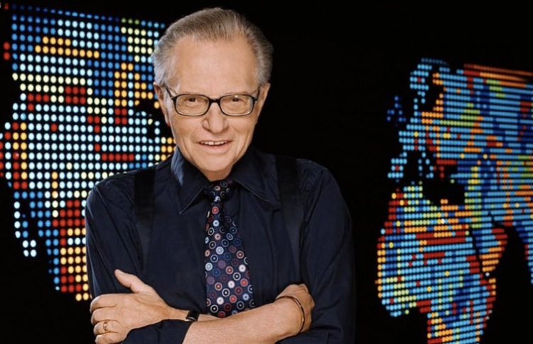 އެމެރިކާގެ މަޝްހޫރު ހޯސްޓް ލެރީ ކިންގް މަރުވެއްޖެ