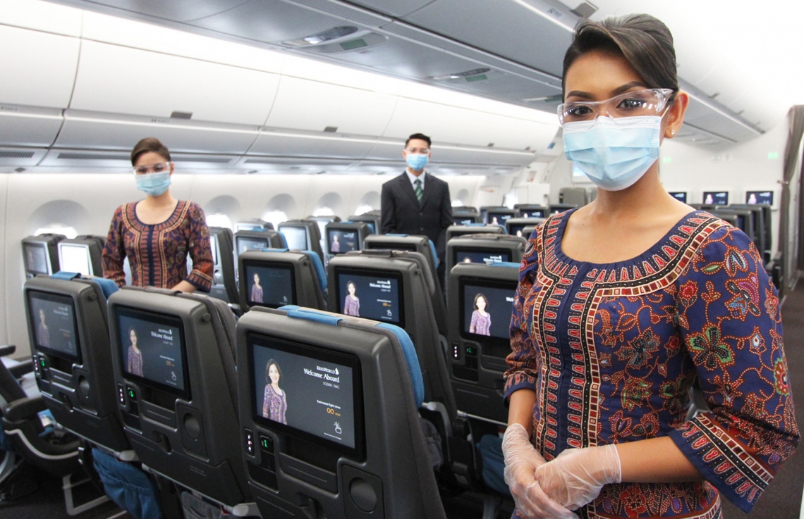 ސިންގަޕޫރު އެއާލައިންސުން މުވައްޒަފުންނަށް ވެކްސިން ދެނީ