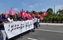 Participants calling to expedite the local council elections in a rally organised by the opposition coalition of People’s National Congress (PNC) and Progressive Party of Maldives (PPM). PHOTO: MIHAARU