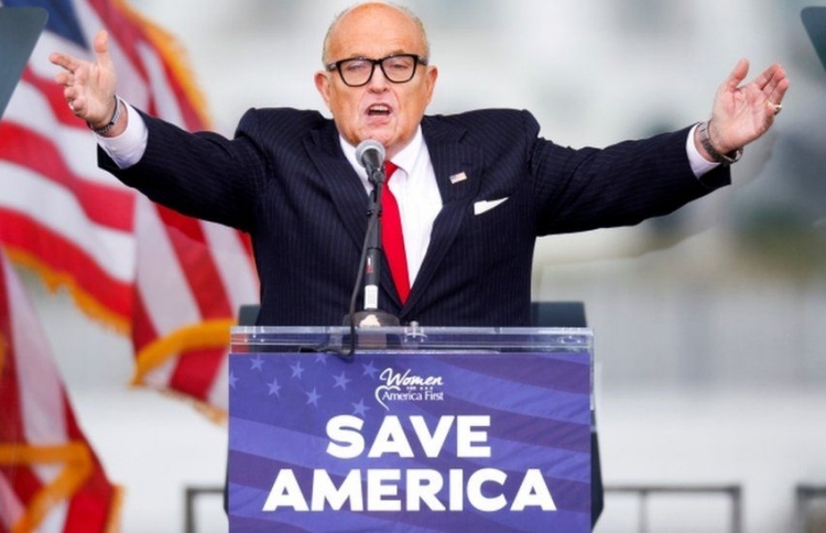 ޓްރަމްޕުގެ ވަކީލްއާ ދެކޮޅަށް އަބުރުގެ ދައުވާ ކޮށްފި