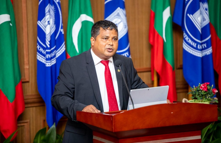 ކަނޑުން ޕްލާސްޓިކް މަދުކުރަން ޕްރޮގްރާމެއް ފަށައިފި