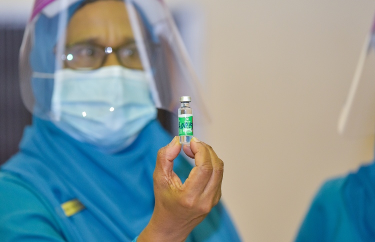 ކޮވިޑު ވެކްސިން ޖެހި މީހުންގެ އަދަދު 880 އަށް