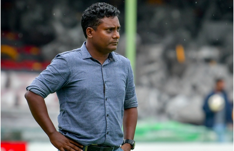 އީގަލްސް އަށް ނޫނެކޭ ބުނަން ޝާޒަށް އުނދަގޫ