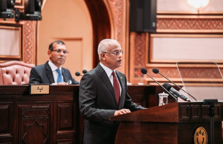 ފެކްޝަން ކޯޅުން ހޫނުވެ ރައީސްގެ އިސްތިއުފާއަށް ގޮވައިފި