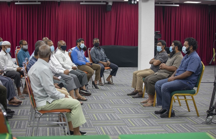 އުސޫލުތަކަށް އަމަލުކުރަން އިމާމުންނަށް އަންގައިފި