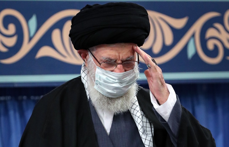 ޚާމަނާއީގެ ފުރަތަމަ ޝަރުތު: ފިޔަވަޅުތައް އުވާލުން