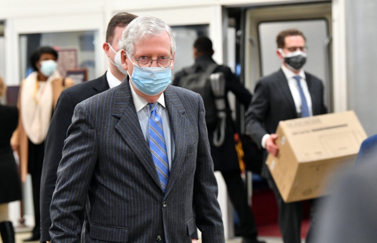 ޓްރަމްޕުގެ އިމްޕީޗްމަންޓް ކުރިއަށް ގެންދަން ފާސްކޮށްފި