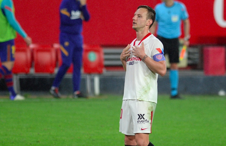 ރަކިޓިޗްގެ ގޯލާ އެކު ސެވިއްޔާ އިން ބާސެލޯނާ ބަލިކޮށްފި