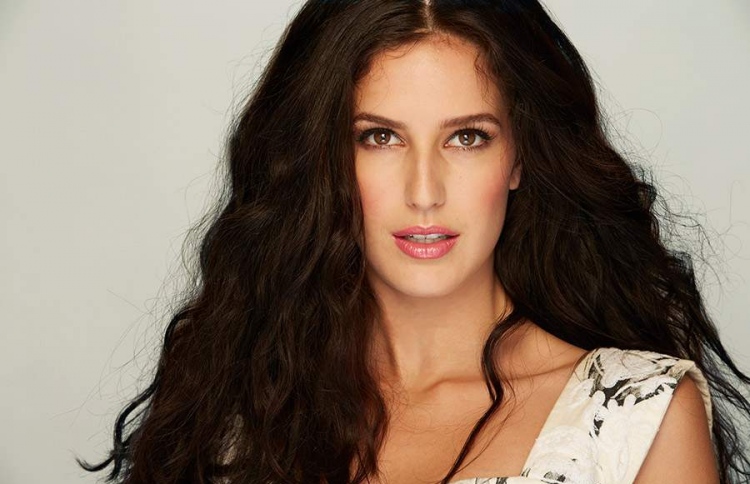 ކެޓްރީނާގެ ކޮއްކޮގެ "ޓައިމް ޓު ޑާންސް" އަންނަ މަހު