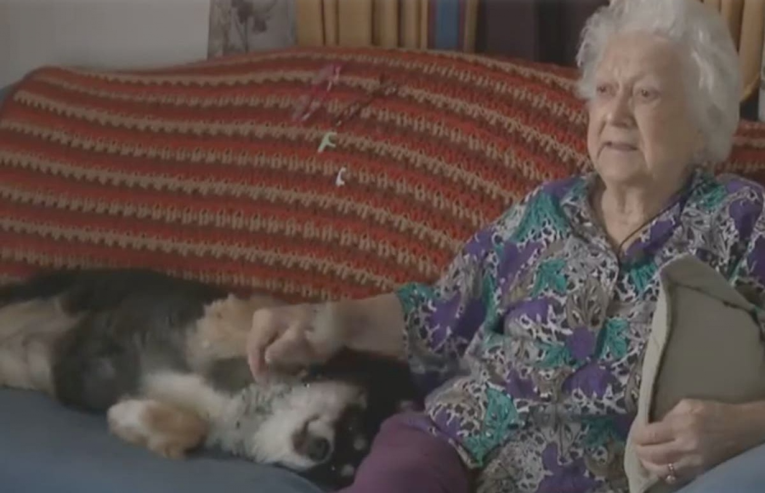 ބާޓަންއާ އެކު ލޫލޫ.