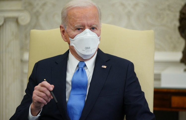 ޓްރަމްޕް ސަލާމަތްވުމަކީ ޑިމޮކްރެސީގެ ބަލިކަށިކަން