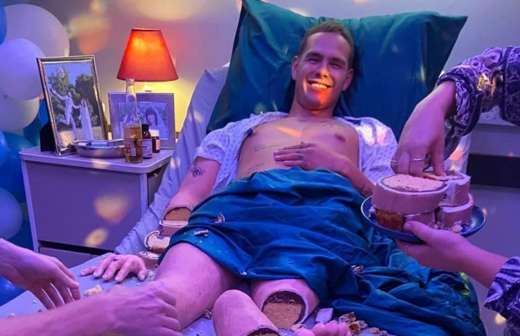 މިއީ ބަލިމީހެއް ނޫން، ކޭކެއް