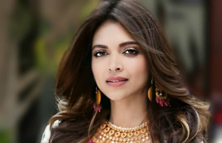 ފިރިމީހާ ރަންވީރުގެ "ސާކަސް" ގައި ދީޕިކާގެ ލަވައެއް