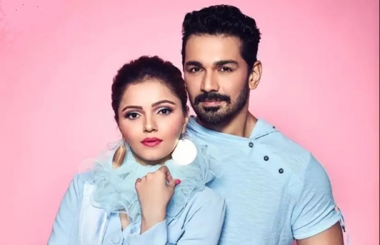 ރުބީނާ އާއި އަބިނާވް ޑެސްޓިނޭޝަން ވެޑިންއަކަށް