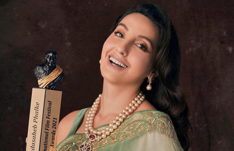 ނޯރާ އަށް ވަރަށް ހާއްސަ އެވޯޑެއް