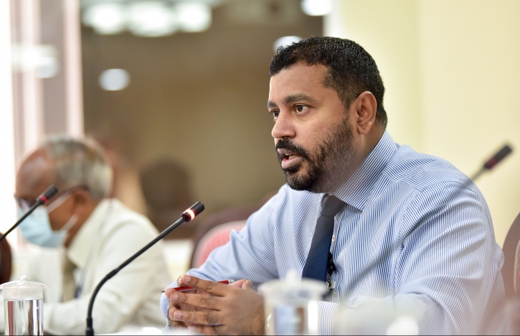 މުޣުނީ އަށް މި ފަހަރު ނަމޫނާ ލީޑަރުގެ އެވޯޑް