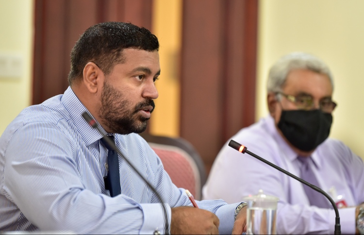 މުޣުނީ ޕީސީބީގެ ބޯޑުގައި ނުހިމަނަން ނިންމައިފި