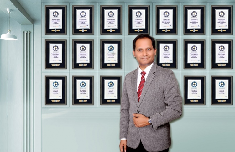 100 ރެކޯޑް ހަދަންއުޅޭ މީހެއް، 18 ރެކޯޑް ހަދައިފި