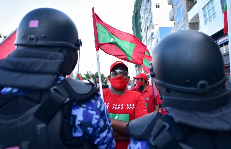 އިދިކޮޅުގެ އެއްވުން ހުއްޓުވަން ކުއްލި މައްސަލައެއް