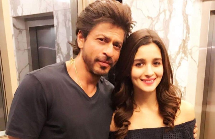 ޝާހްރުކާއި އާލިއާ.