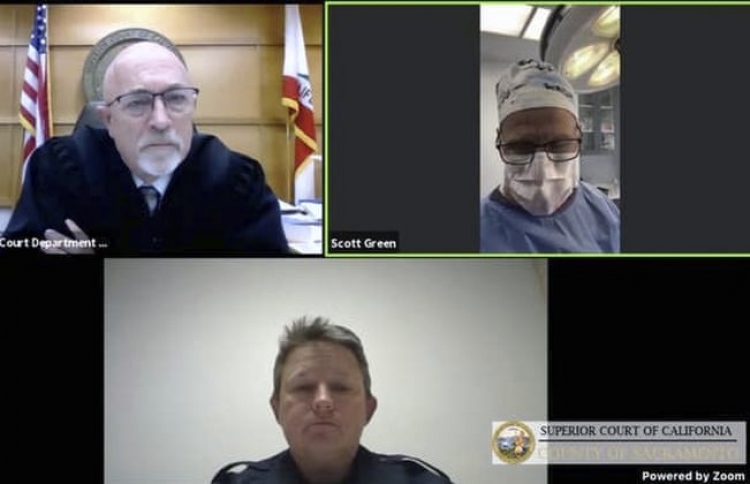 އޮޕަރޭޝަނެއް ކުރަން ހުރެގެން ކޯޓުގެ އަޑުއެހުމެއްގައި