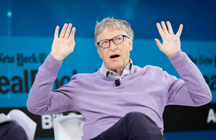 ބިލް ގޭޓްސްއަށް ކަމުދަނީ އެންޑްރޮއިޑް ފޯން