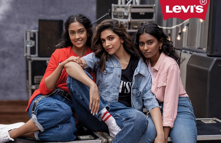 ދީޕިކާގެ ލިވައިސް އިޝްތިހާރުގެ ސެޓަކީ ކޮޕީއެއް