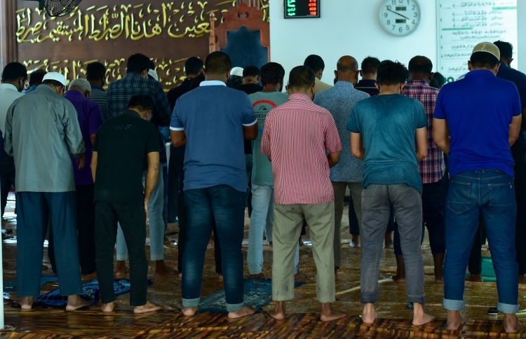 ފަތިސްނަމާދުން ފެށިގެން ޖަމާއަތުގައި ނަމާދުކުރެވޭނެ