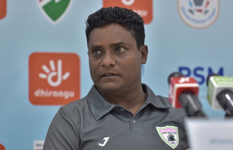 އީގަލްސް ތާރީހީ މެޗަކަށް، ޝާޒްލީގެ އުންމީދު ބޮޑު