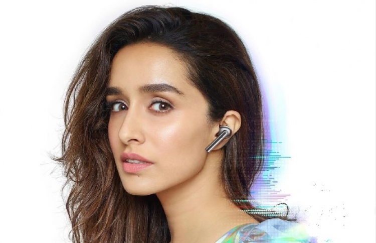 ޝްރަދާ އަށް ޑަބަލް ރޯލެއް