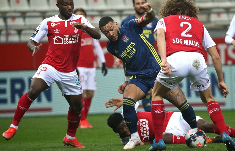 ލިޔޯނުން މުހިއްމު ފުރުސަތެއް ނަގާލައިފި