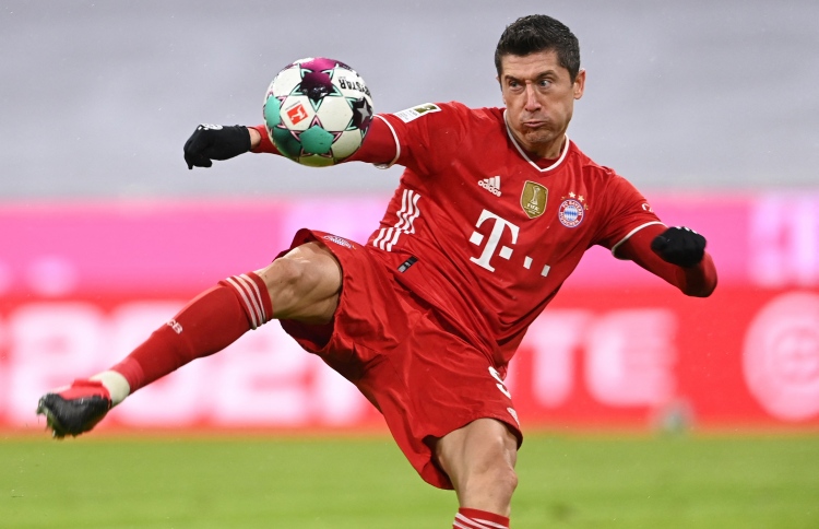 ލެވަންޑޯސްކީގެ ގޯލާ އެކު ބަޔާނަށް މޮޅެއް