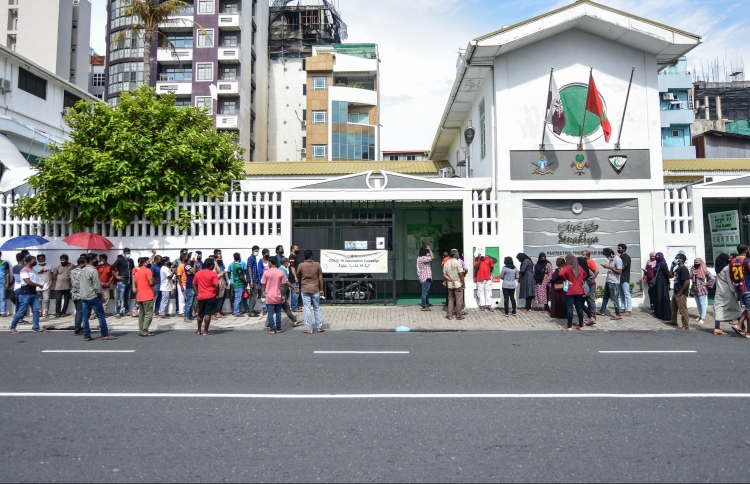 ވެކްސިންގެ ދެ ޑޯޒް ޖެހި މީހުންނަށް ލުއިދެނީ