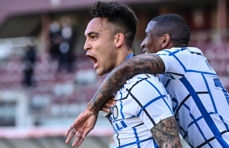 އިންޓަ އަށް އެއް ވަނައިގައި ނުވަ ޕޮއިންޓުގެ ލީޑެއް