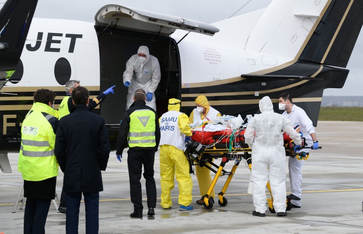 ފްރާންސަށް ތިން ވަނަ ރާޅެއް: ޕެރިސް ލޮކްޑައުނަށް