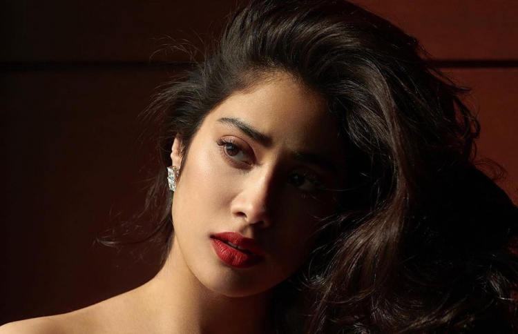 ޖާންވީގެ އެންމެ ވަރުގަދަ ކްރިޓަކީ އެއްބަފާ ދައްތަ