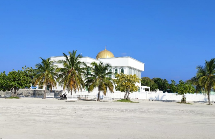 އުނގޫފާރު އިސްލާމިކް ސެންޓަރު ނުހުޅުވާ ހުރެ ހަލާކުވަނީ