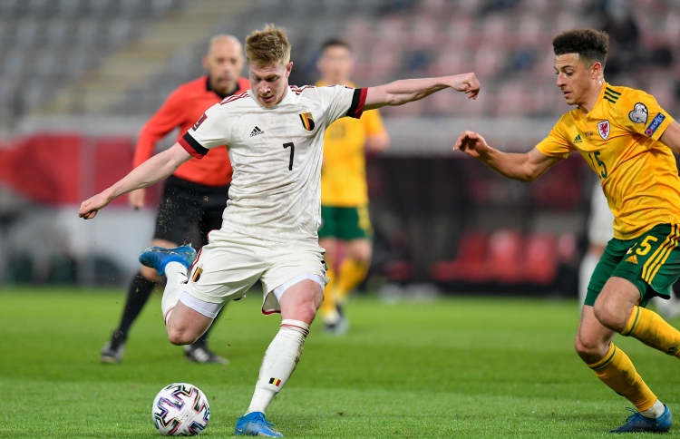 ބެލްޖިއަމް މޮޅުވިއިރު، ފްރާންސް އެއްވަރު