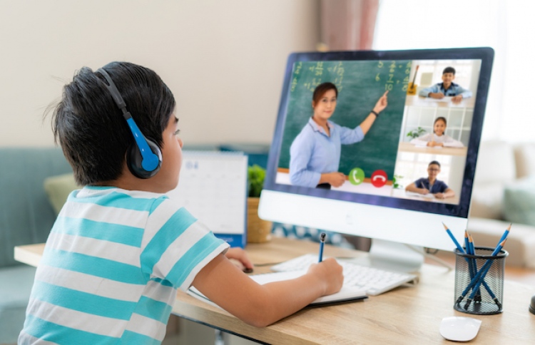 އޮންލައިންކޮށް ކިޔެވުމާ ހެދި ނަފުސާނީ މައްސަލަތައް