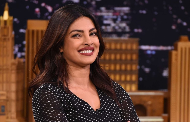 ޕްރިޔަންކާގެ ހިންދީ ފިލްމެއް އަންނަ އަހަރު