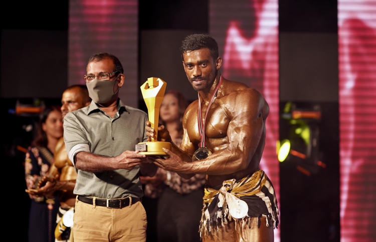 މިސްޓަ މޯލްޑިވްސްގެ މަގާމު ޔާމްބެ އަށް