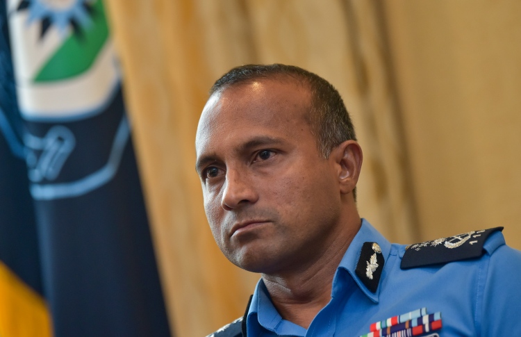 ގޭންގުތަކާ ދެކޮޅަށް ސިފައިންނާއި ފުލުހުން ނުކުމެއްޖެ