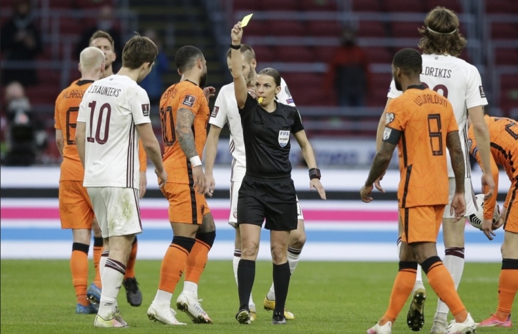 ފްރަޕާޓަށް އިތުރު ރެކޯޑެއް، ނެދަލެންޑްސަށް މޮޅެއް