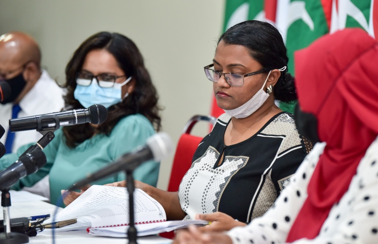 ނާއިފާއި ހަސަން ވަހީދަށް ދައުވާކޮށްދިނުމަށް އެދިއްޖެ