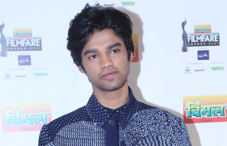 އެވޯޑްސްގައި އިރުފާންގެ ދަރިފުޅު ހުރީ "މަސްތުވެގެން"