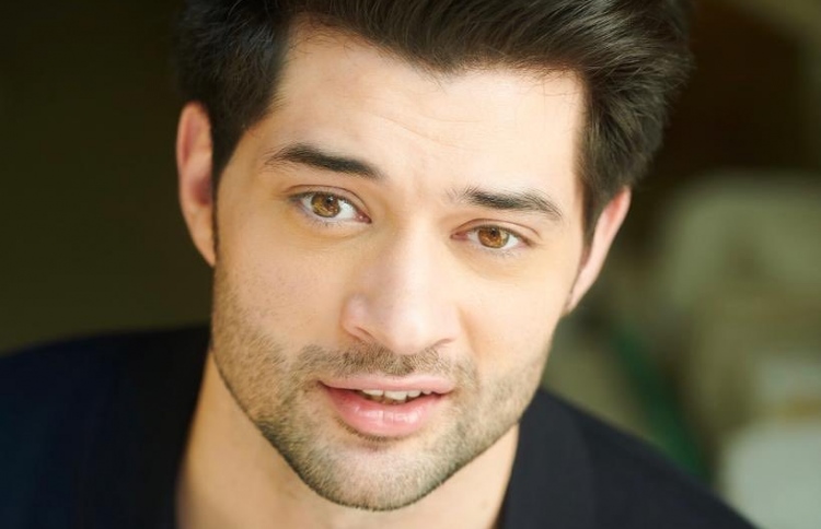 އެކްޓަރެއްގެ ގޮތުގައި ސަނީގެ ހަގު ދަރިފުޅު ދައްކާލައިފި